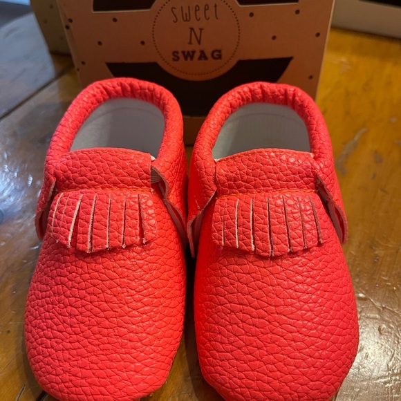 Sweet N Swag Other - Sweet N Swag Kids Coral Moccasin Shoes size 3